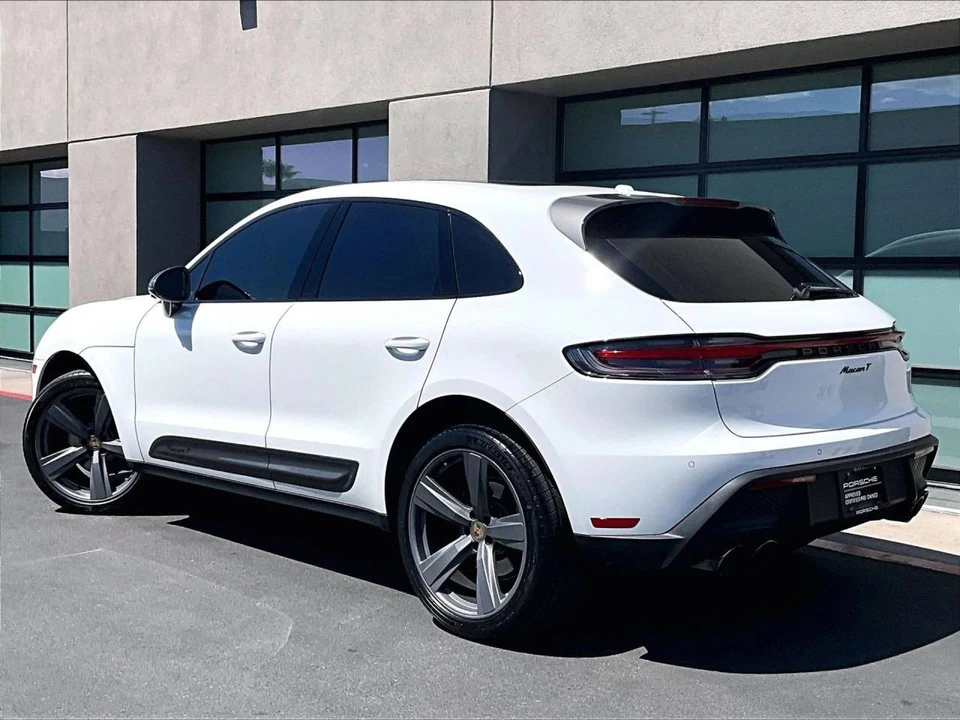 2023 Porsche Macan T - Image 3 of 5