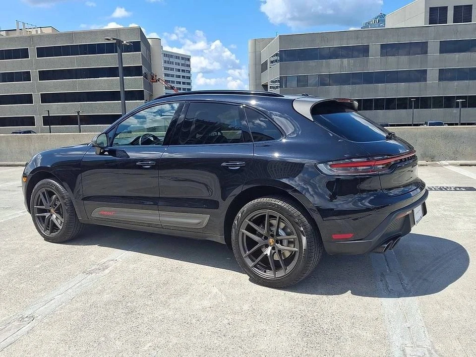 2023 Porsche Macan T - Image 3 of 5