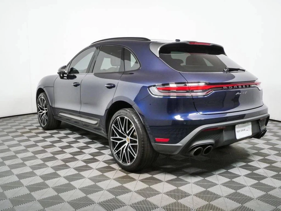 2023 Porsche Macan T - Image 3 of 5