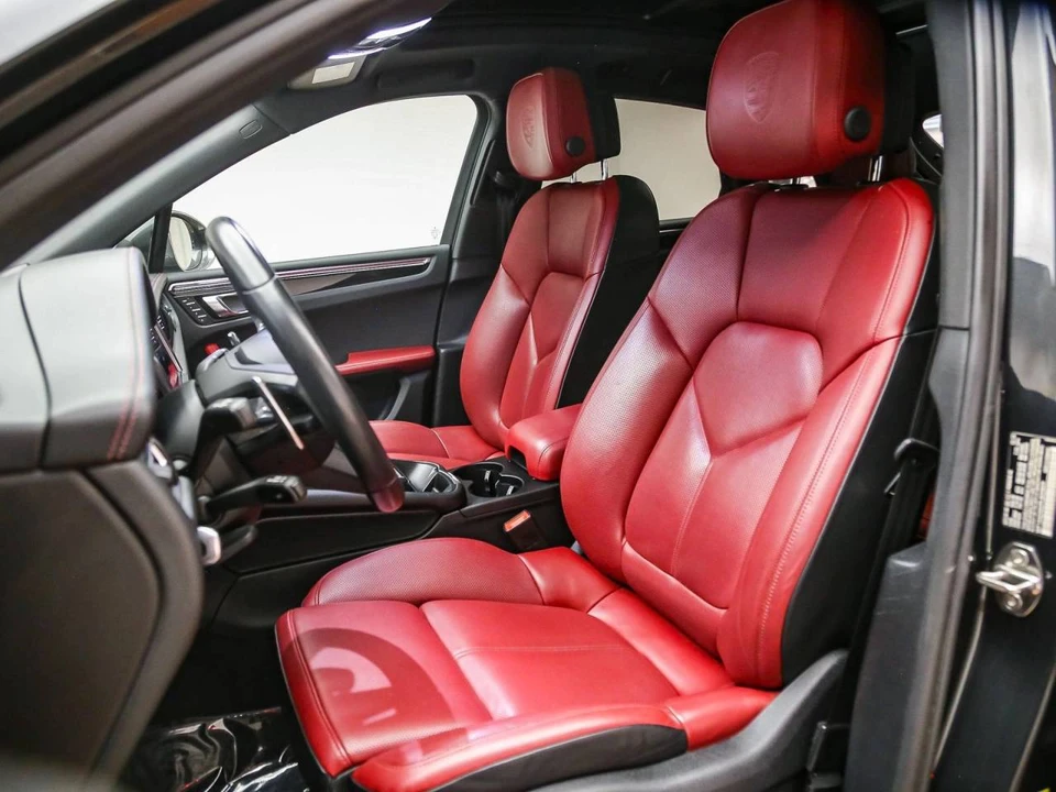 2023 Porsche Macan T - Image 5 of 5