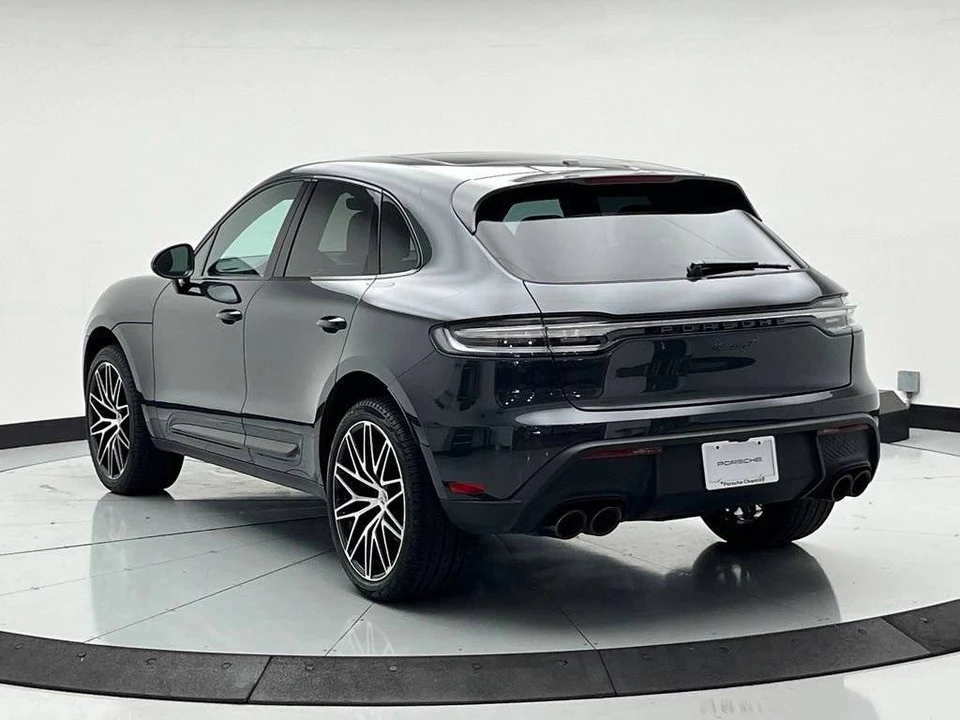 2023 Porsche Macan T - Image 3 of 5