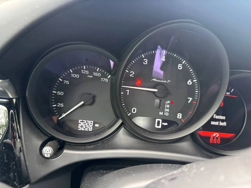 2023 Porsche Macan T - Image 3 of 5