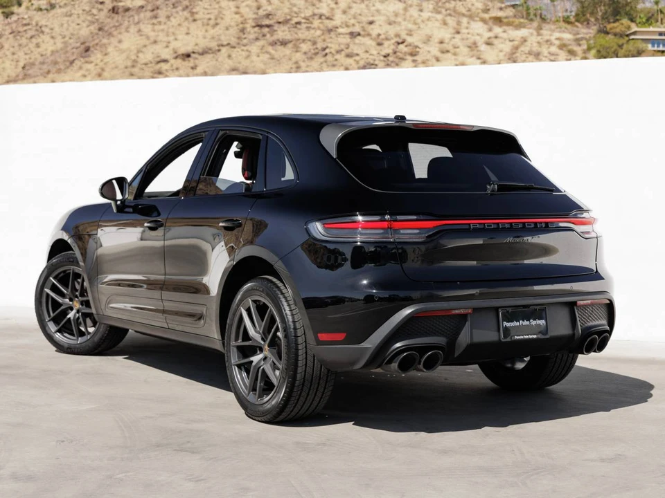 2023 Porsche Macan T - Image 3 of 5