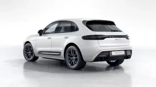 2023 Porsche Macan - Image 21 of 30