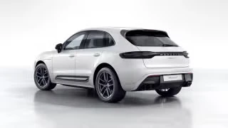 2023 Porsche Macan - Image 17 of 30