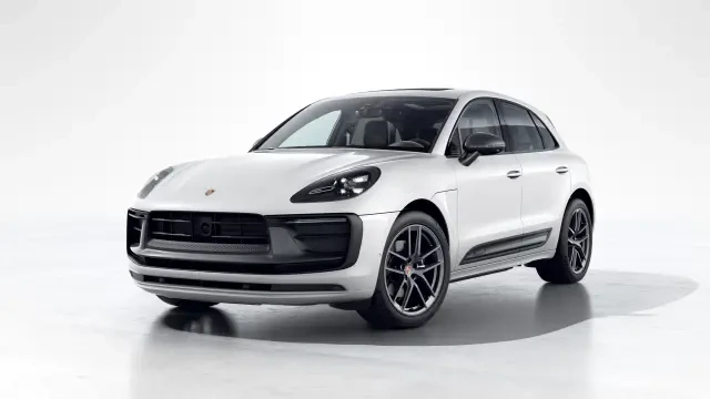 2023 Porsche Macan - Image 6 of 30