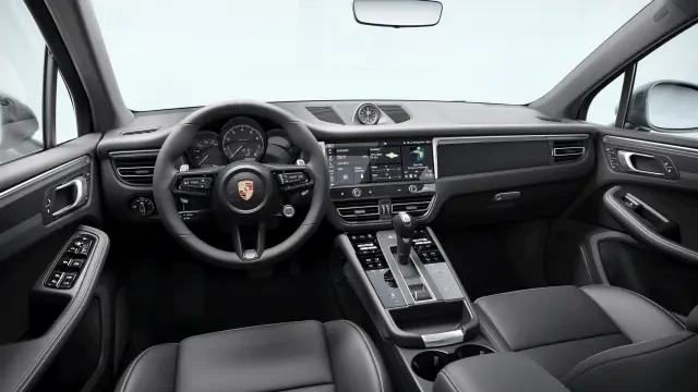 2023 Porsche Macan - Image 30 of 30