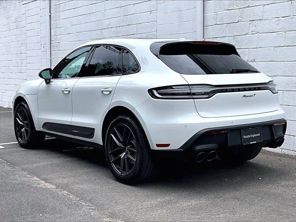 2023 Porsche Macan T - Image 3 of 5