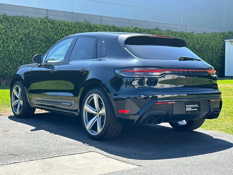 2023 Porsche Macan T - Image 3 of 5