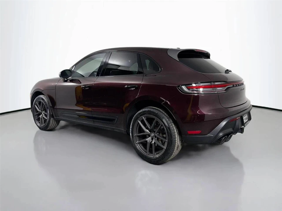 2023 Porsche Macan T - Image 3 of 5