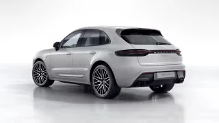 2023 Porsche Macan T - Image 17 of 30