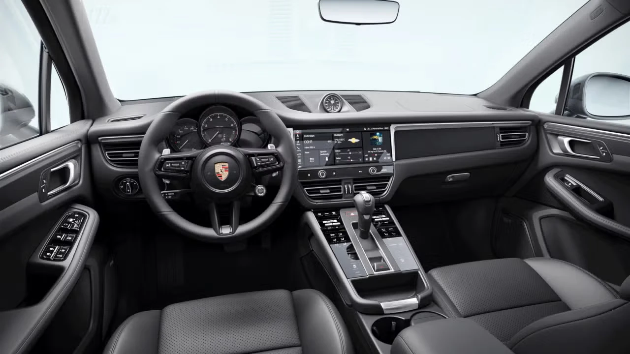 2023 Porsche Macan T - Image 29 of 31