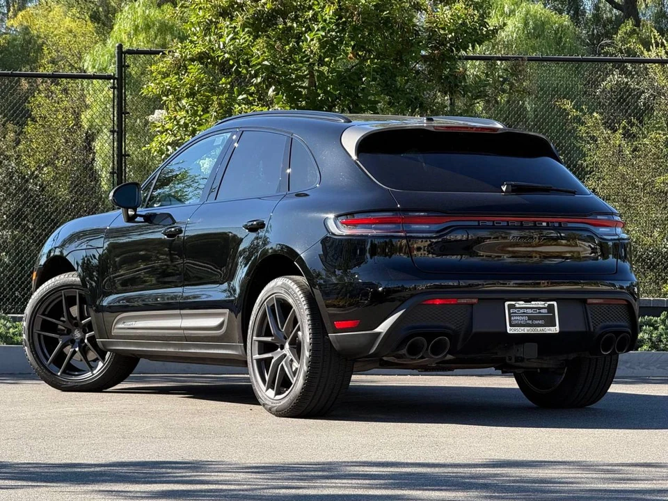2023 Porsche Macan T - Image 3 of 5