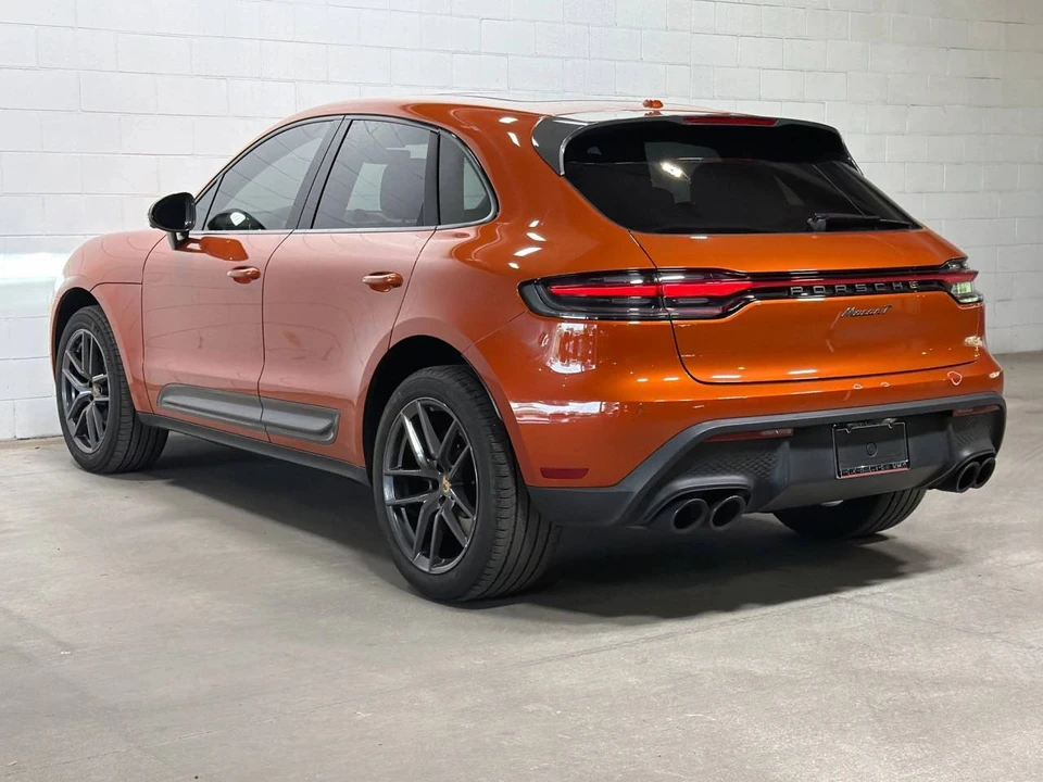 2023 Porsche Macan T - Image 3 of 5