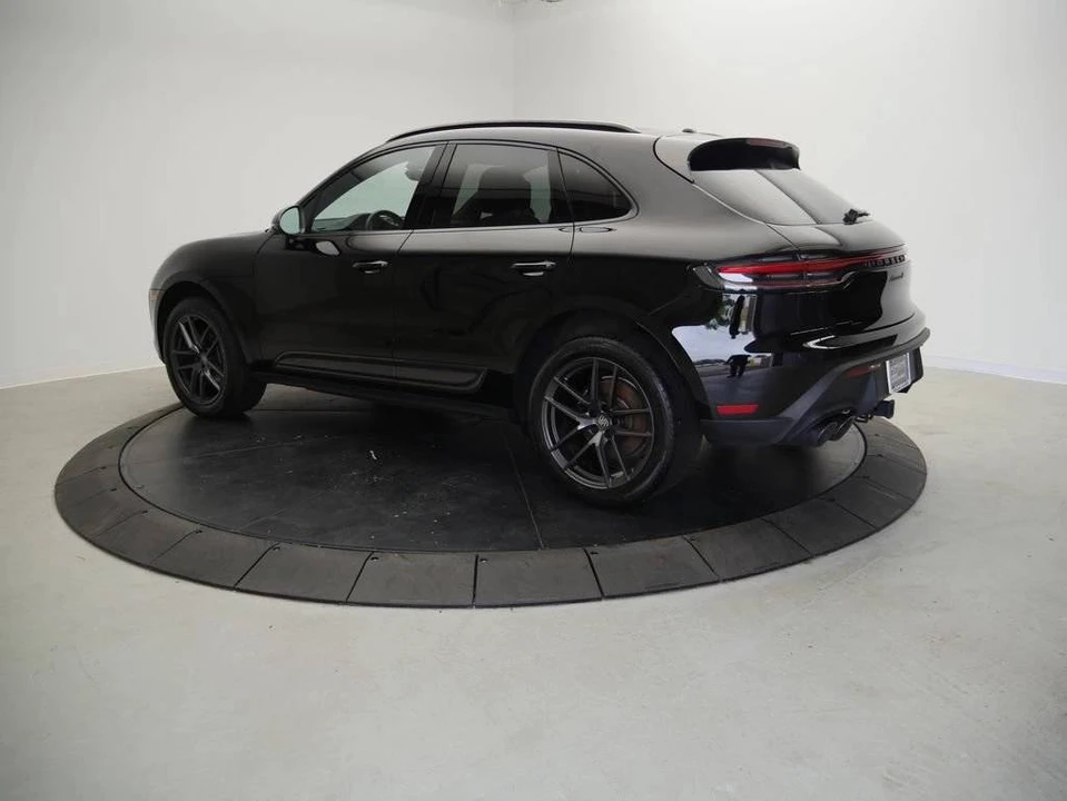 2023 Porsche Macan T - Image 3 of 5