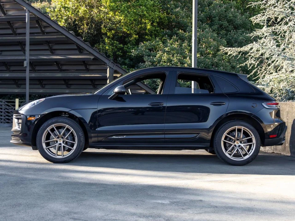 2023 Porsche Macan T - Image 2 of 5