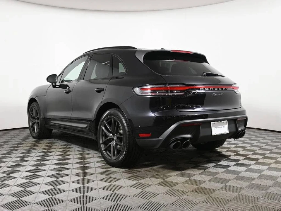 2023 Porsche Macan T - Image 3 of 5