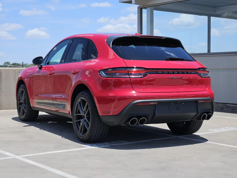 2023 Porsche Macan T - Image 20 of 31