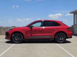 2023 Porsche Macan T - Image 9 of 31
