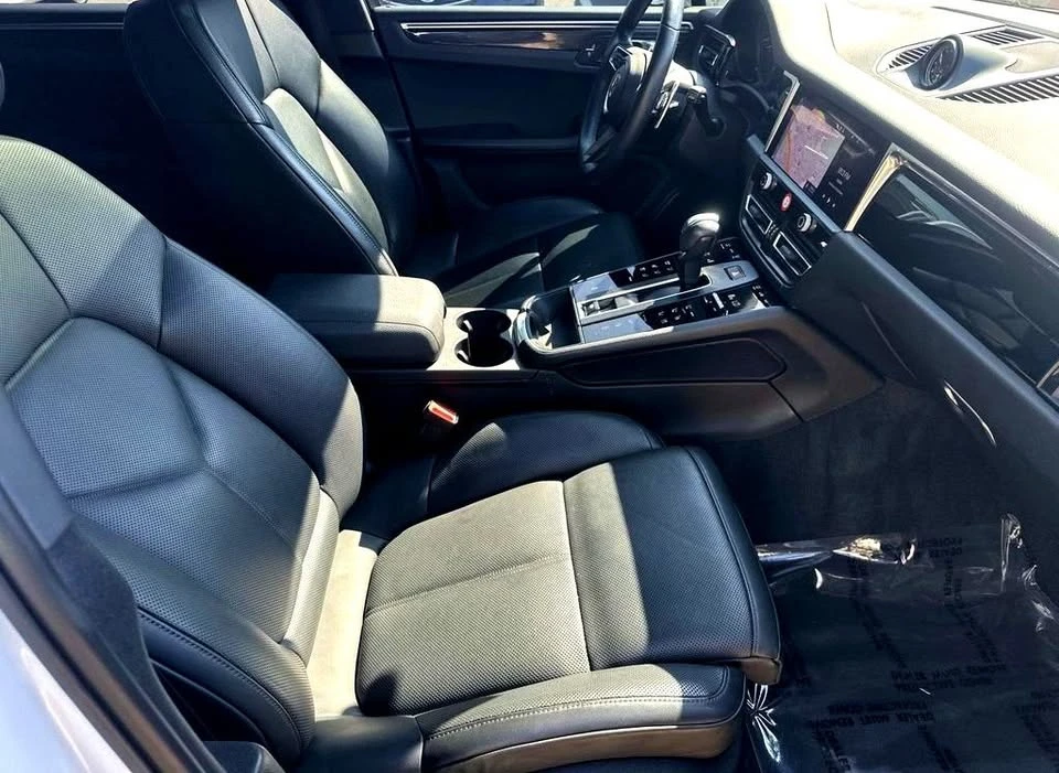 2023 Porsche Macan T - Image 10 of 19