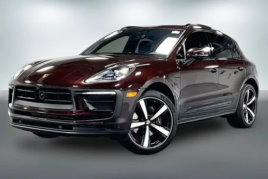 2023 Porsche Macan T