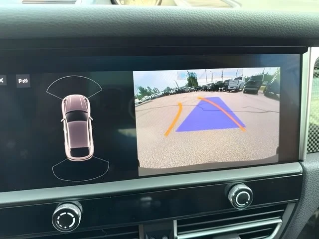 2023 Porsche Macan T - Image 19 of 20