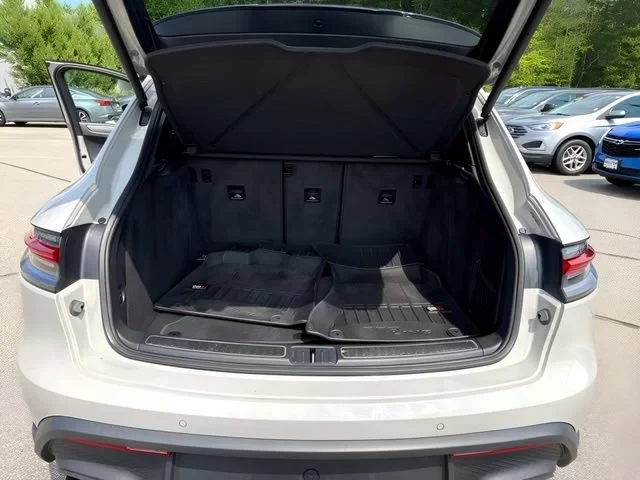 2023 Porsche Macan T - Image 14 of 20