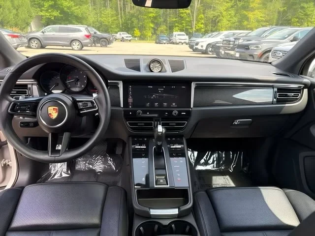 2023 Porsche Macan T - Image 16 of 20