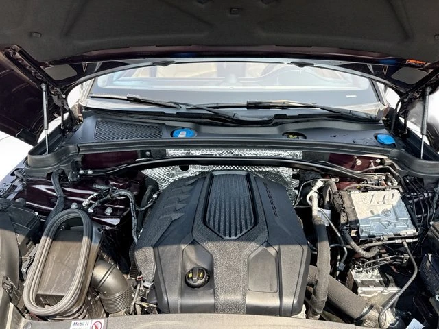 2023 Porsche Macan T - Image 19 of 20