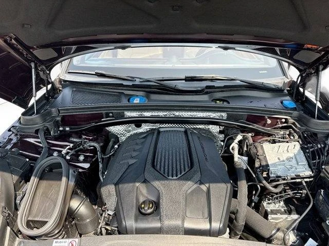 2023 Porsche Macan T - Image 19 of 20