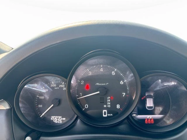2023 Porsche Macan T - Image 11 of 20