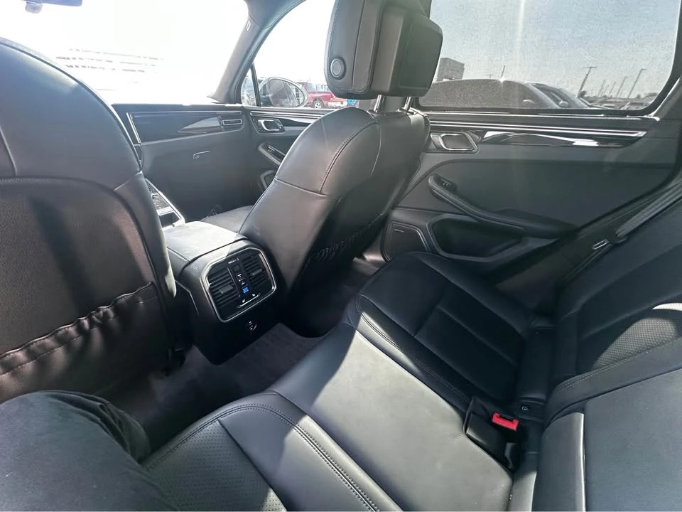 2023 Porsche Macan T - Image 8 of 9