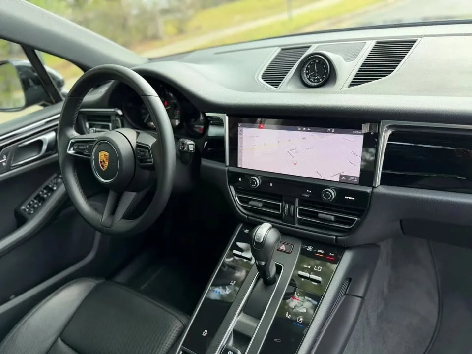 2023 Porsche Macan T - Image 13 of 13