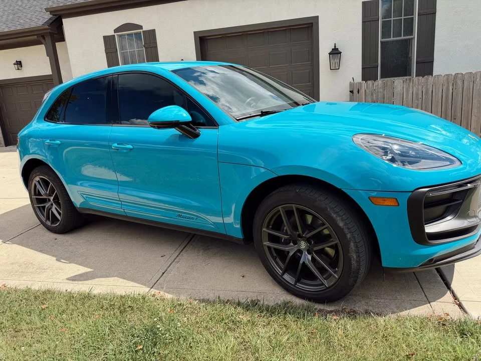 2023 Porsche Macan T - Image 3 of 5