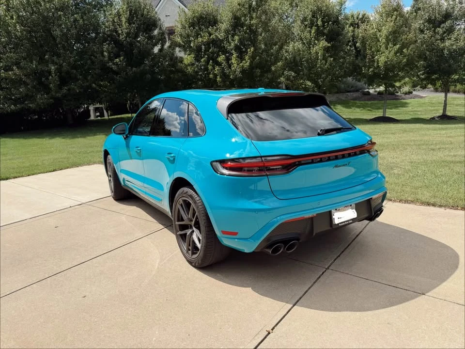 2023 Porsche Macan T - Image 5 of 5