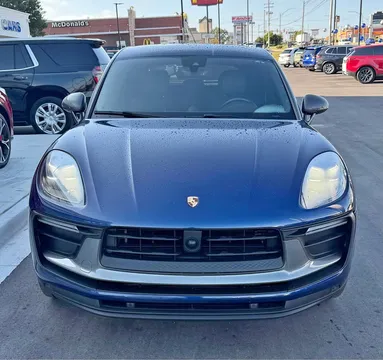 2023 Porsche Macan T