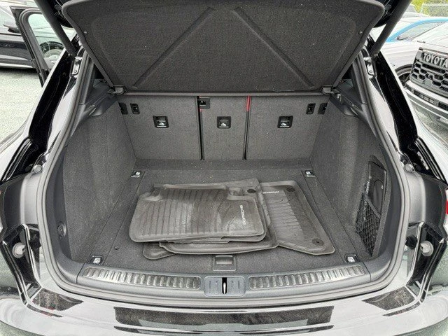 2023 Porsche Macan T - Image 14 of 19