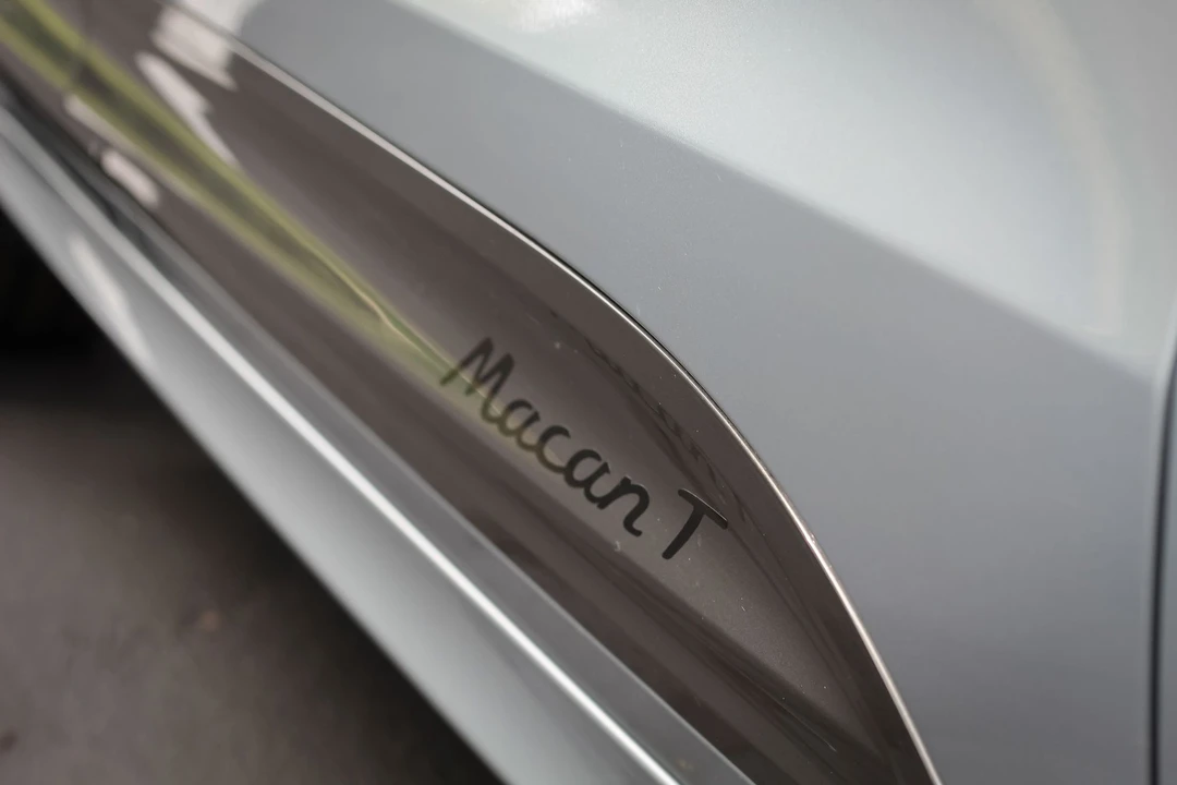 2023 Porsche Macan T - Image 7 of 21