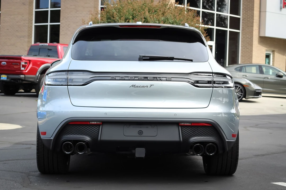 2023 Porsche Macan T - Image 5 of 21