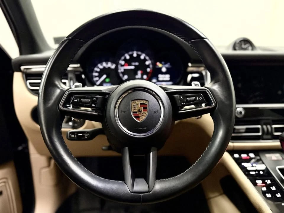 2023 Porsche Macan T - Image 19 of 20