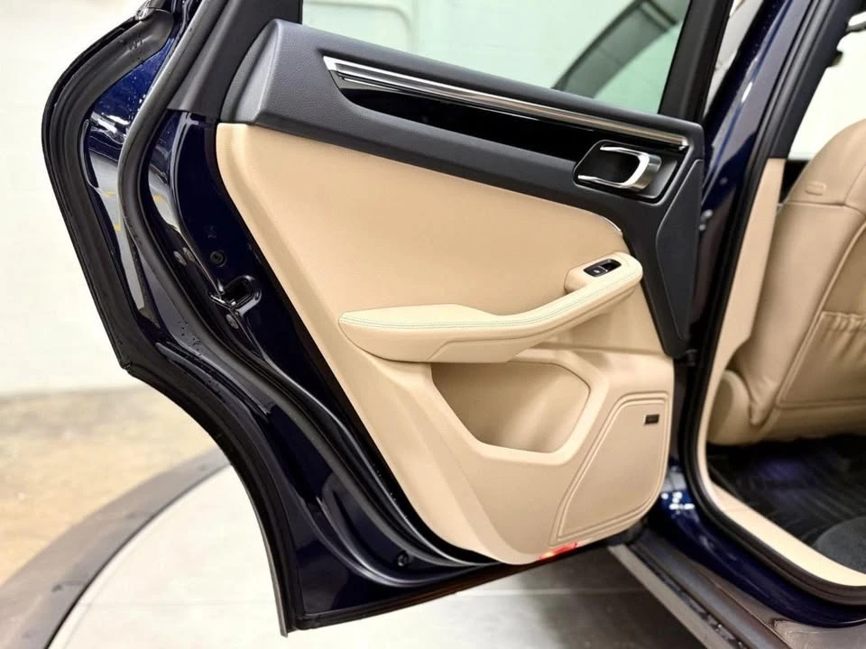 2023 Porsche Macan T - Image 16 of 20
