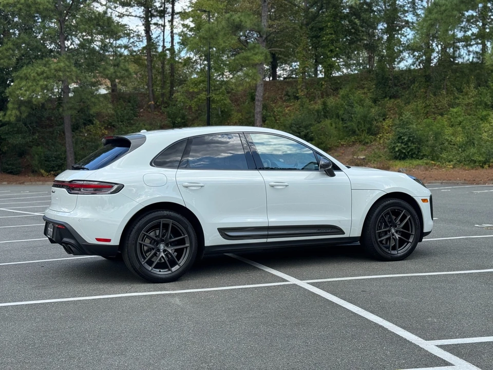 2023 Porsche Macan T - Image 13 of 21