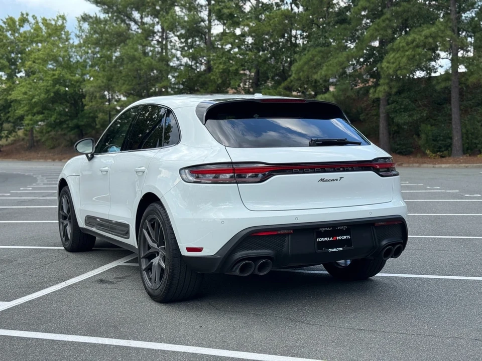 2023 Porsche Macan T - Image 8 of 12