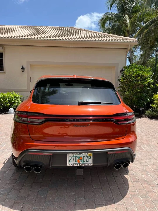 2023 Porsche Macan T - Image 5 of 9