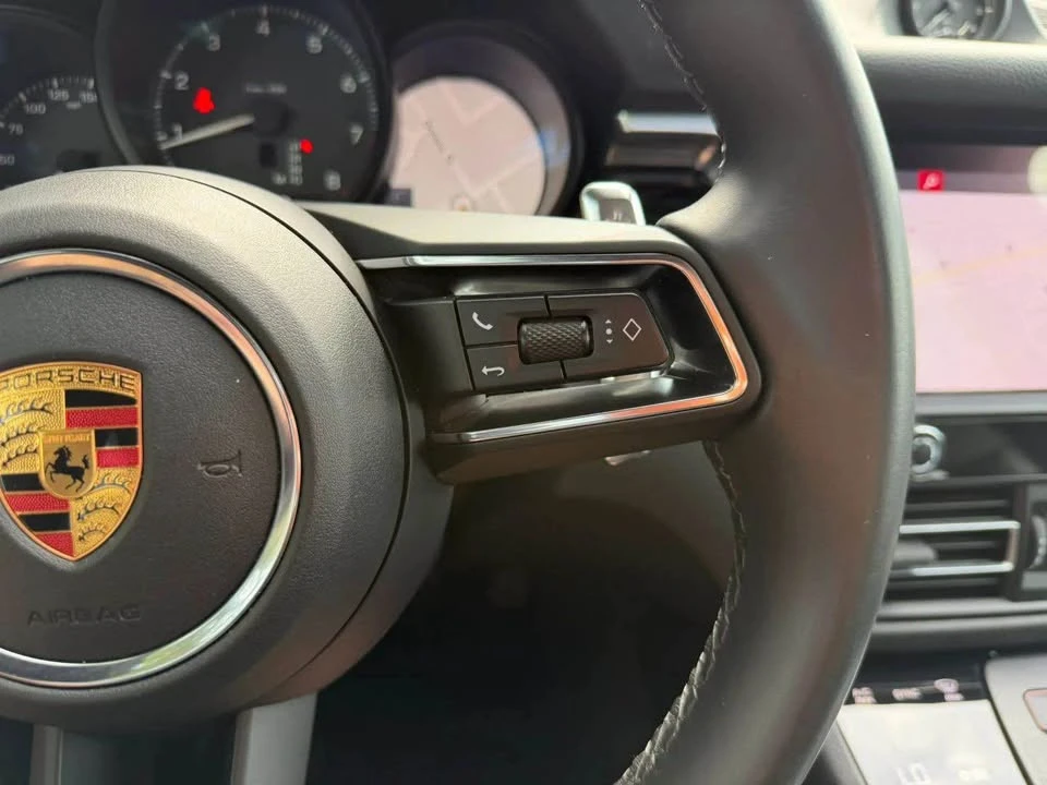 2023 Porsche Macan T - Image 17 of 20
