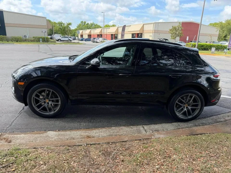 2023 Porsche Macan T - Image 4 of 20