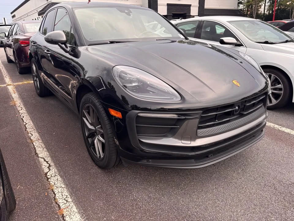 2023 Porsche Macan T - Image 2 of 4