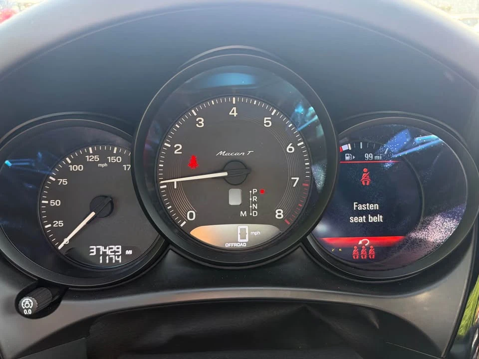 2023 Porsche Macan T - Image 13 of 16