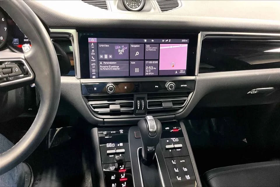 2023 Porsche Macan T - Image 8 of 20