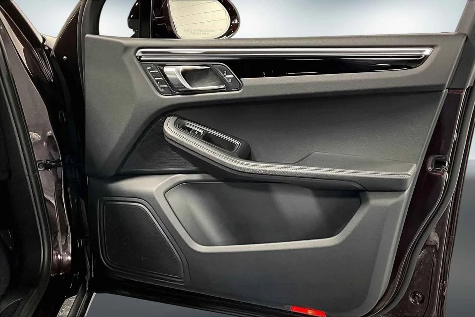 2023 Porsche Macan T - Image 20 of 20